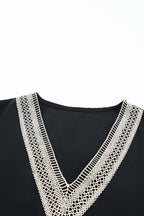 Contrast Lace Trim V-Neck Short Sleeve Blouse
