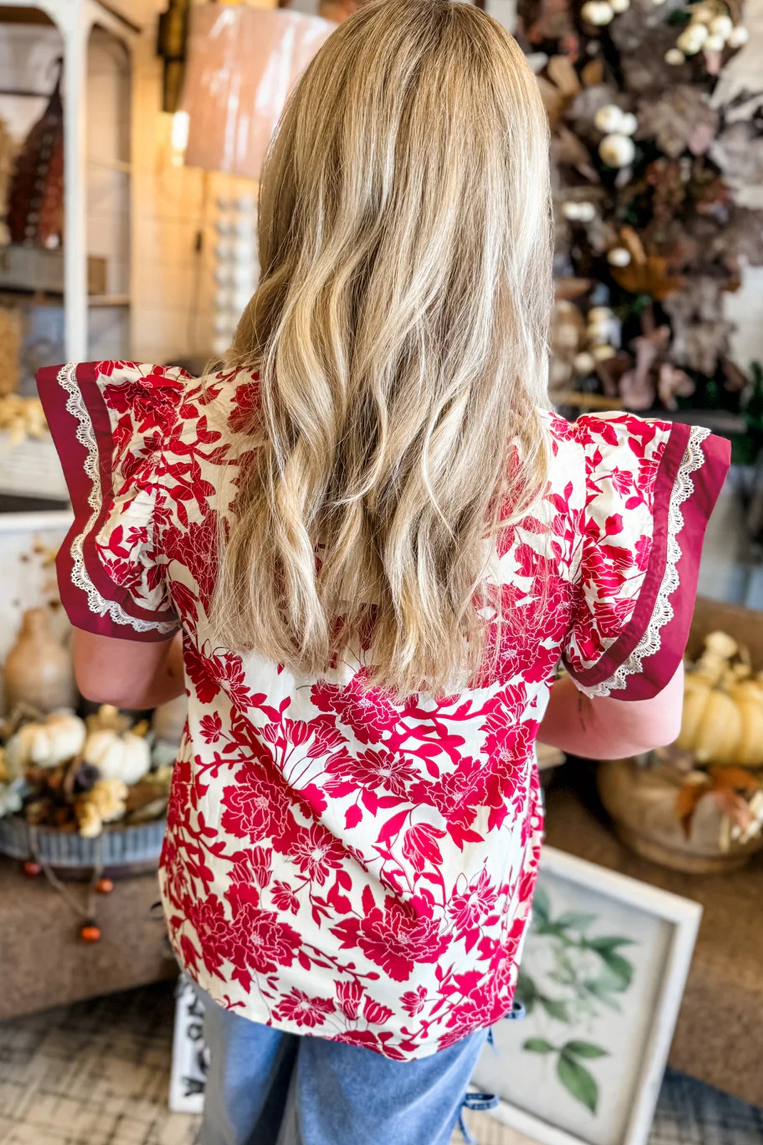 Floral Colorblock Lace V-Neck Flutter Sleeve Blouse