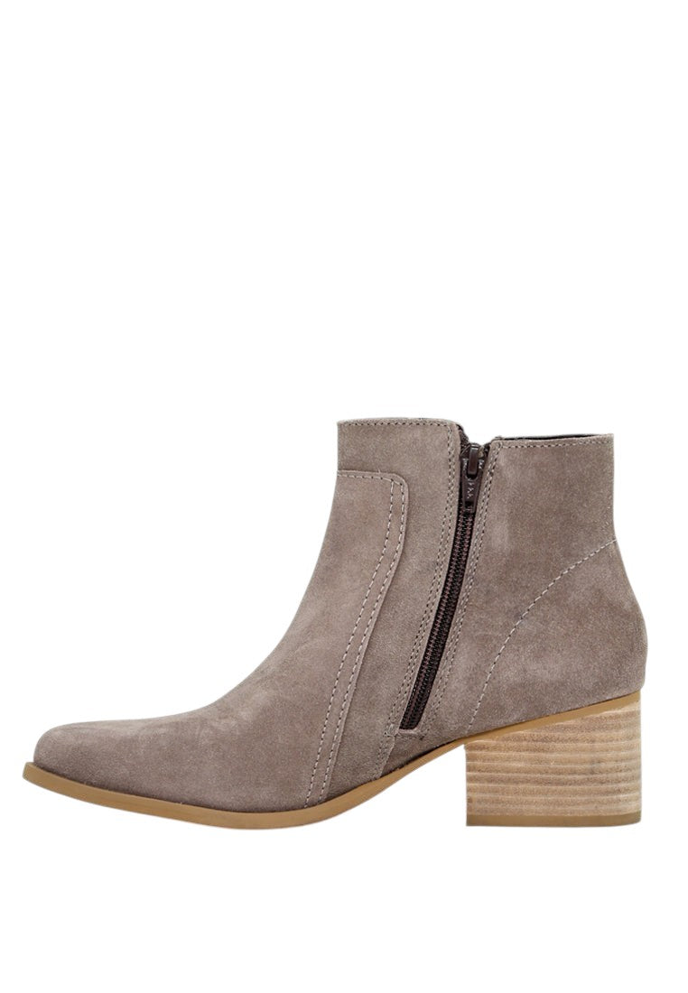 Bauena Ankle Boots With Zip Closure