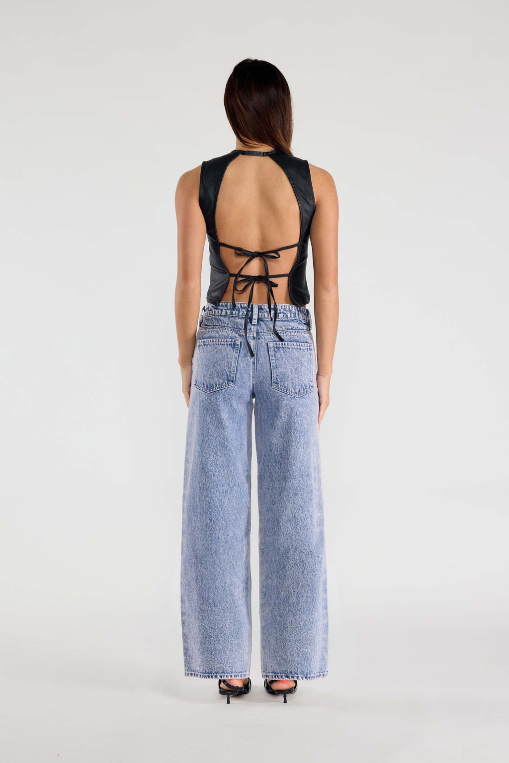 Shop ENJEAN Women's Wide-Leg Jeans for Effortless Style
