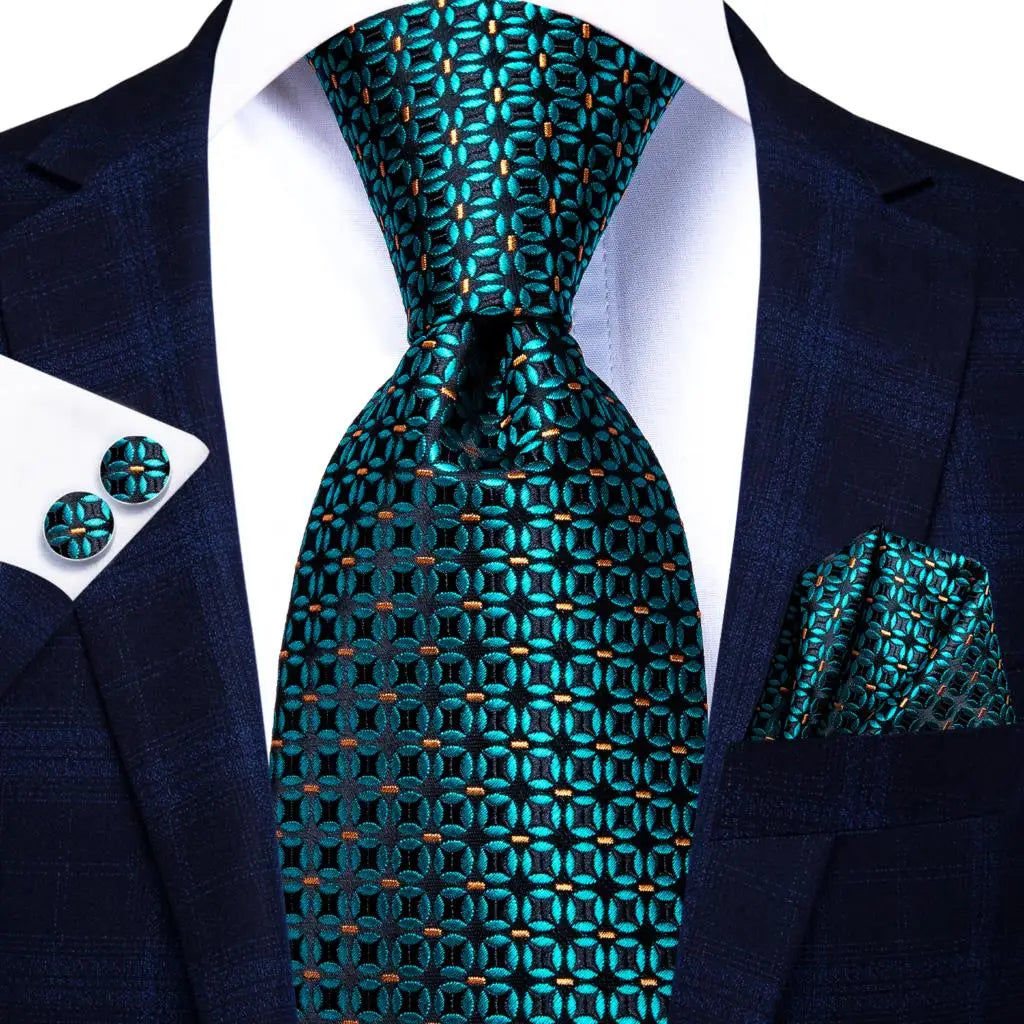 Quality Men's Tie: How to Tie Men's Tie Guide