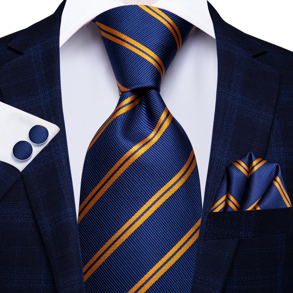 Men's Black Silk Paisley Tie for Travel-Friendly Style