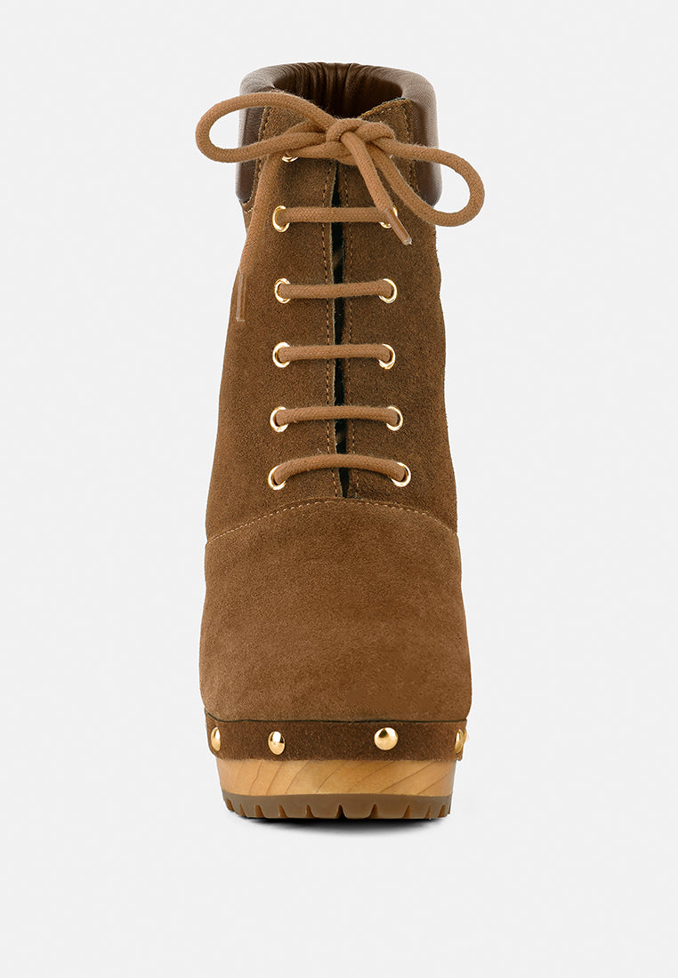 Maaya Handcrafted Collared Suede Boot