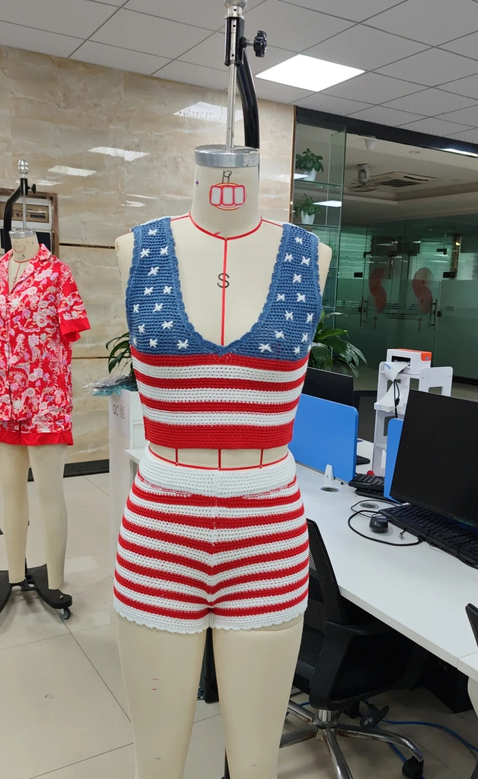 Women's Independence Day Two Piece Knit Outfit American Flag Stars Stripes Sleeveless V-Neck Tank Tops + High Waisted Shorts Set