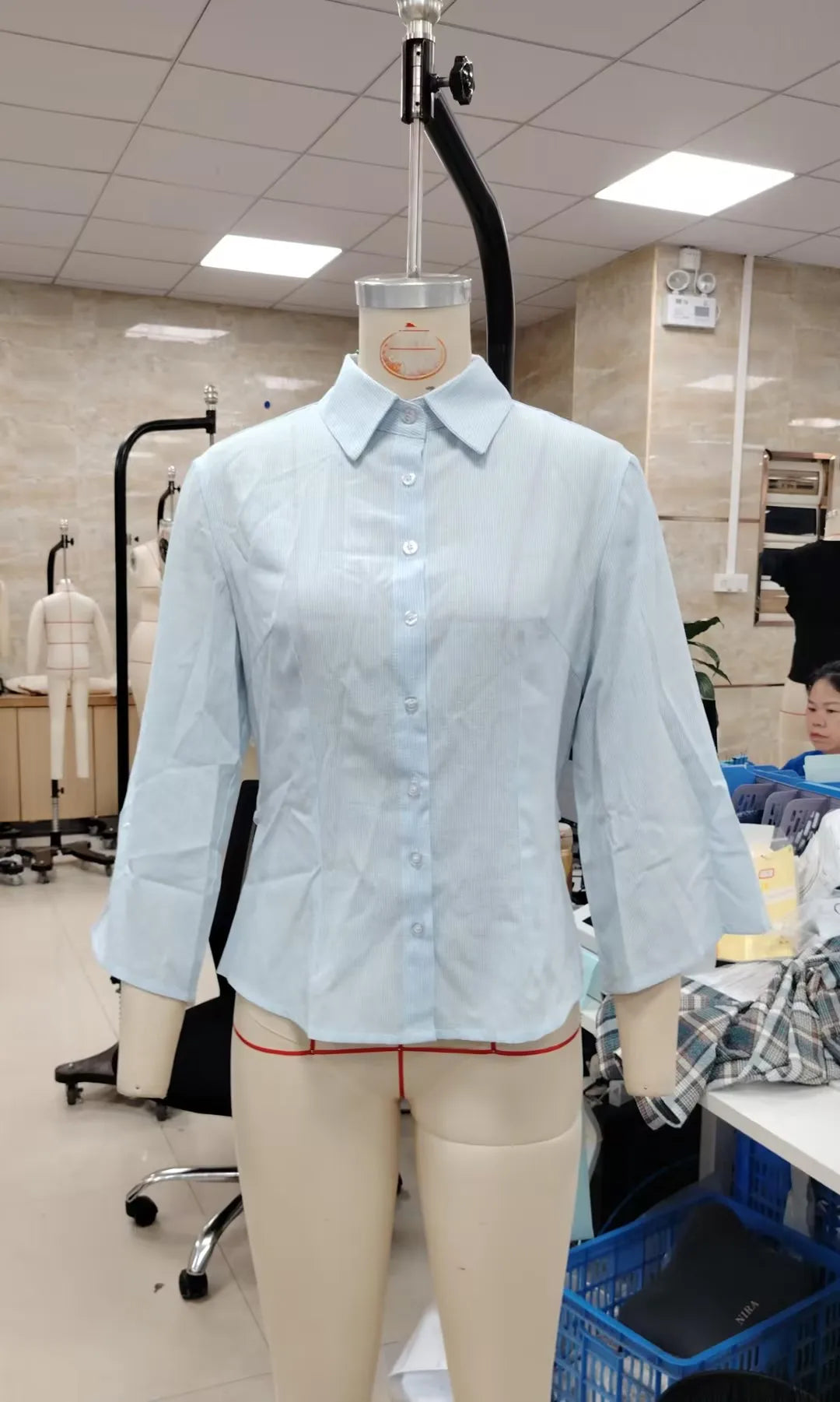 VacationGrabs Y2K Tie Back Cinched Waist Collared Shirt For Women Flare 3/4 Sleeve Button‑Front Slim Fitted Curved Hem Casual Blouse