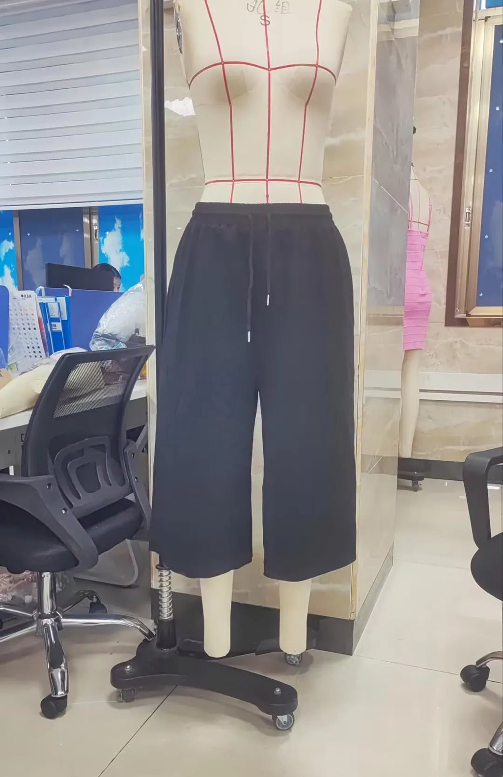VacationGrabs Ladies Raw Edge Bermuda Sweat Pants Elastic Drawstring Waist Loose Wide Leg Casual Knee Length Capri Jogger Trousers