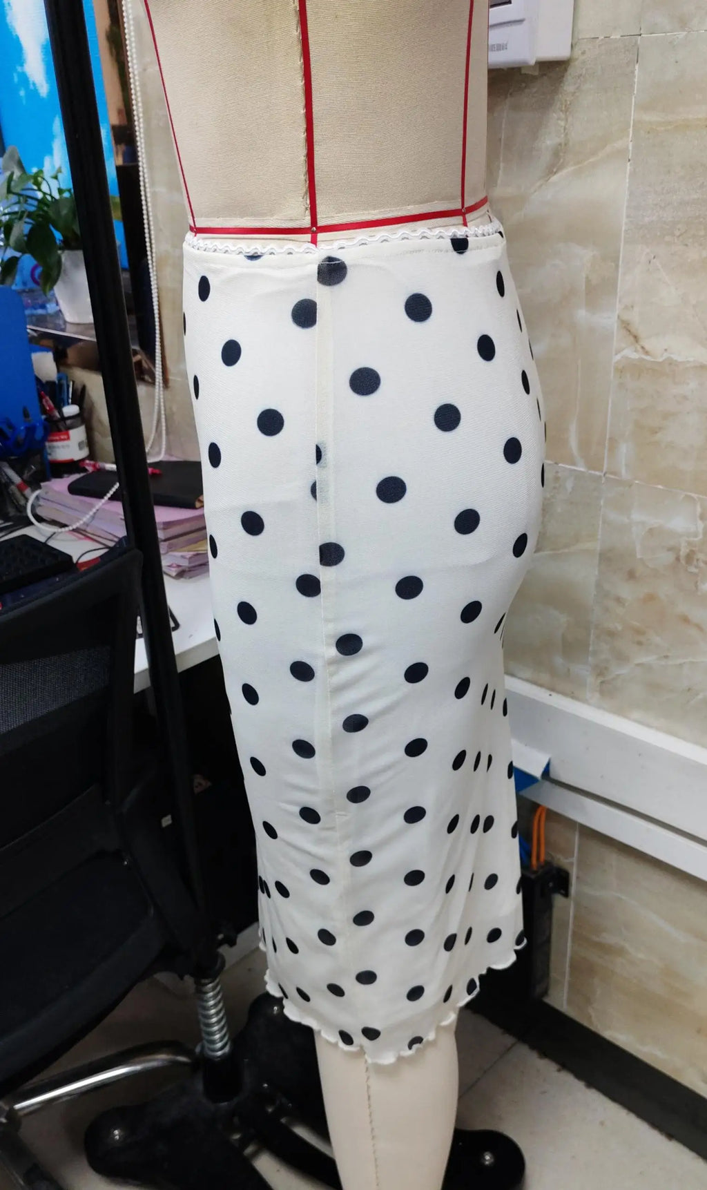 VacationGrabs Womens Casual Midi Skirt Elegant Polka Dot Print Bodycon Pencil Skirt for Party Workout Daily Wear Summer Y2K Streetwear