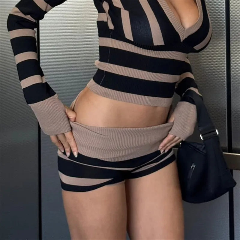 Y2K High Street Crochet Shorts Pants Women Knitted Contrast Stripe Skinny Shorts Casual Fashion Summer Holiday Beachwear