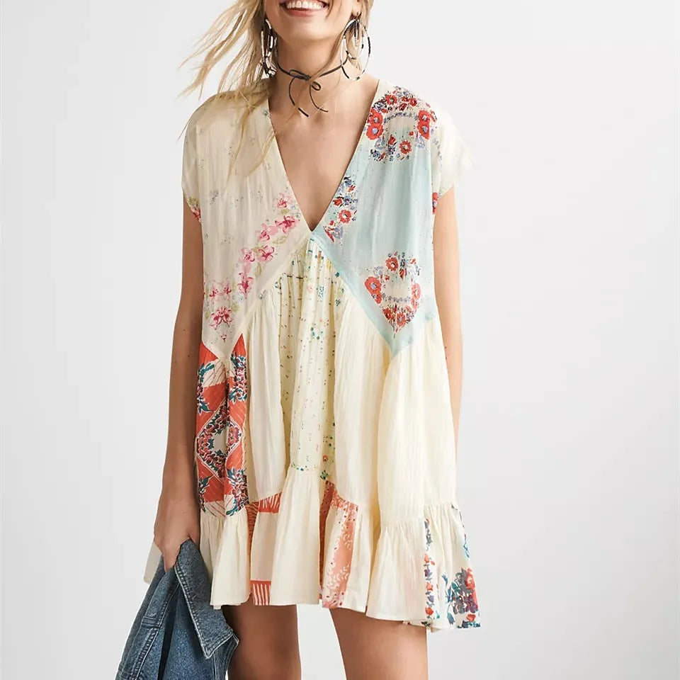 Women's Vintage Boho Mini Dress Y2k Floral Deep V-Neck Puff Sleeve Short Dresses Summer Causal Flowy Beach Sundress