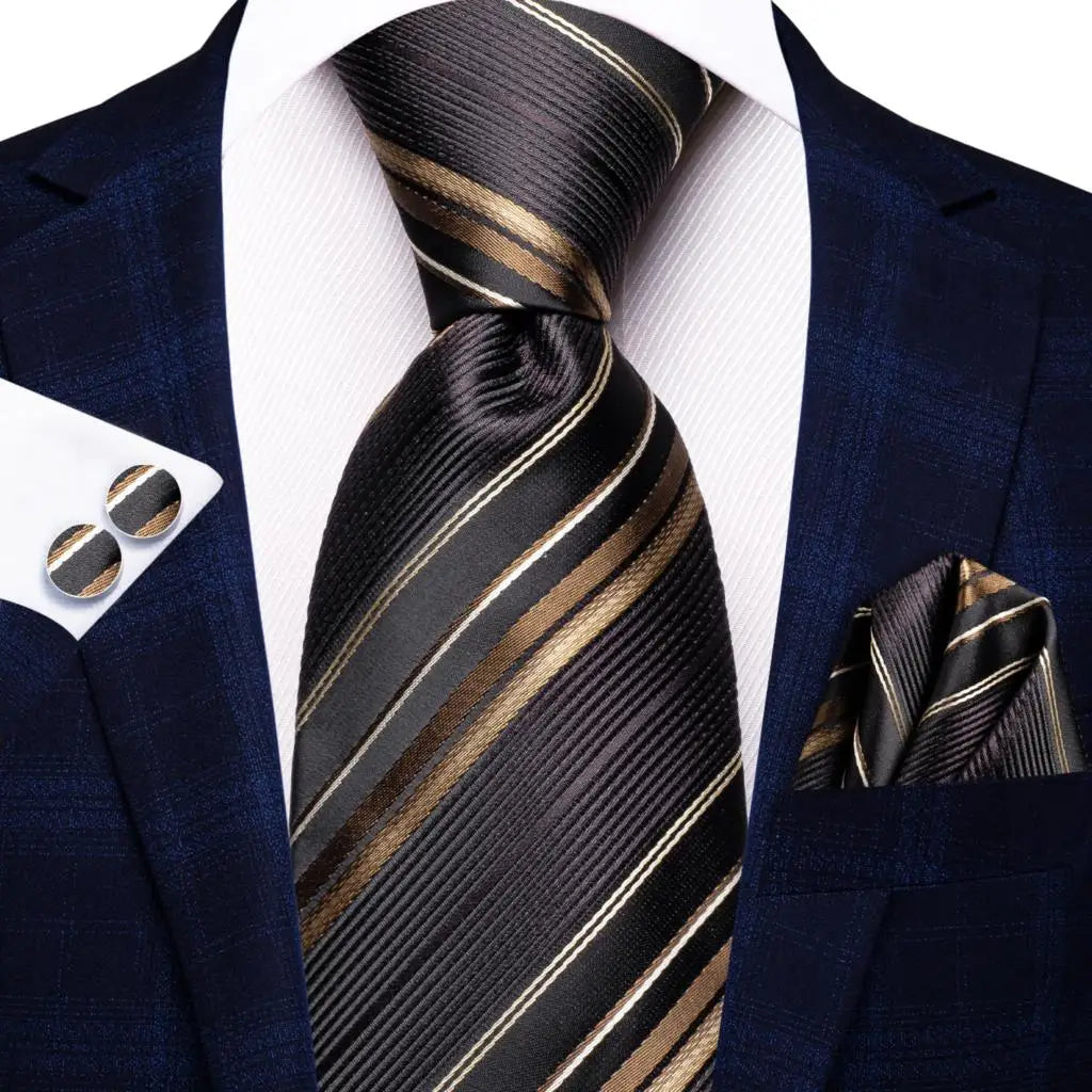 How to Fold a Pocket Square for Men’s Formal Looks