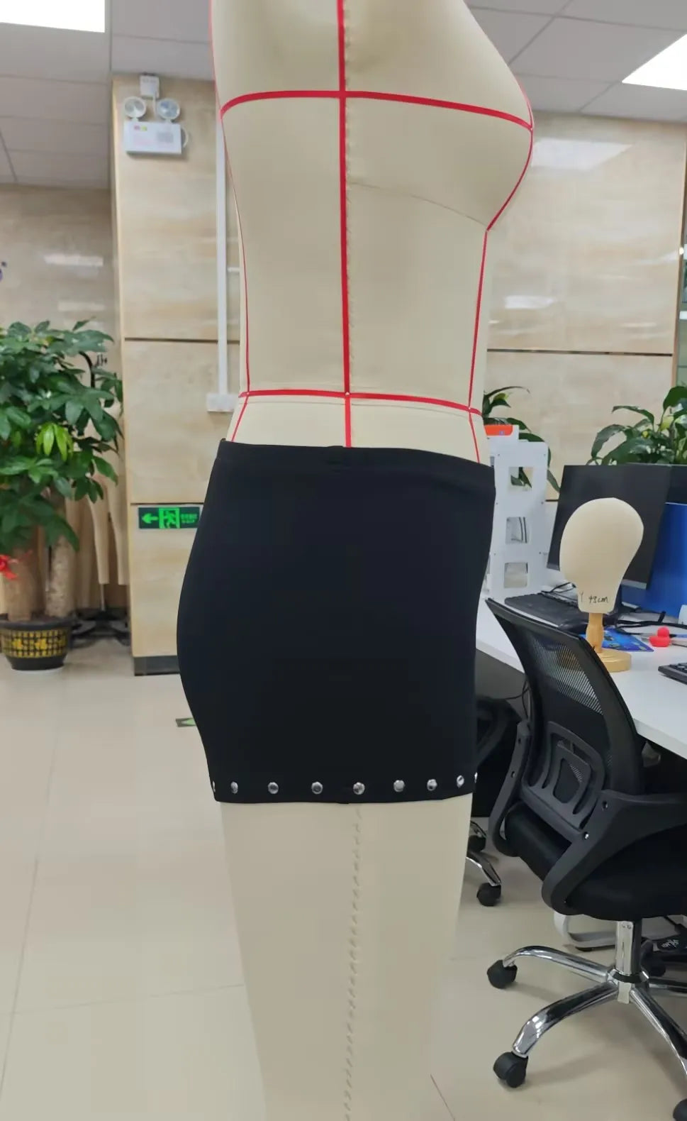 VacationGrabs Y2K Retro Rivet Stud Decor Low Waist Shorts Women Stretch Slim Bodycon Mini Hot Pants Casual Clubwear Booty Shorts