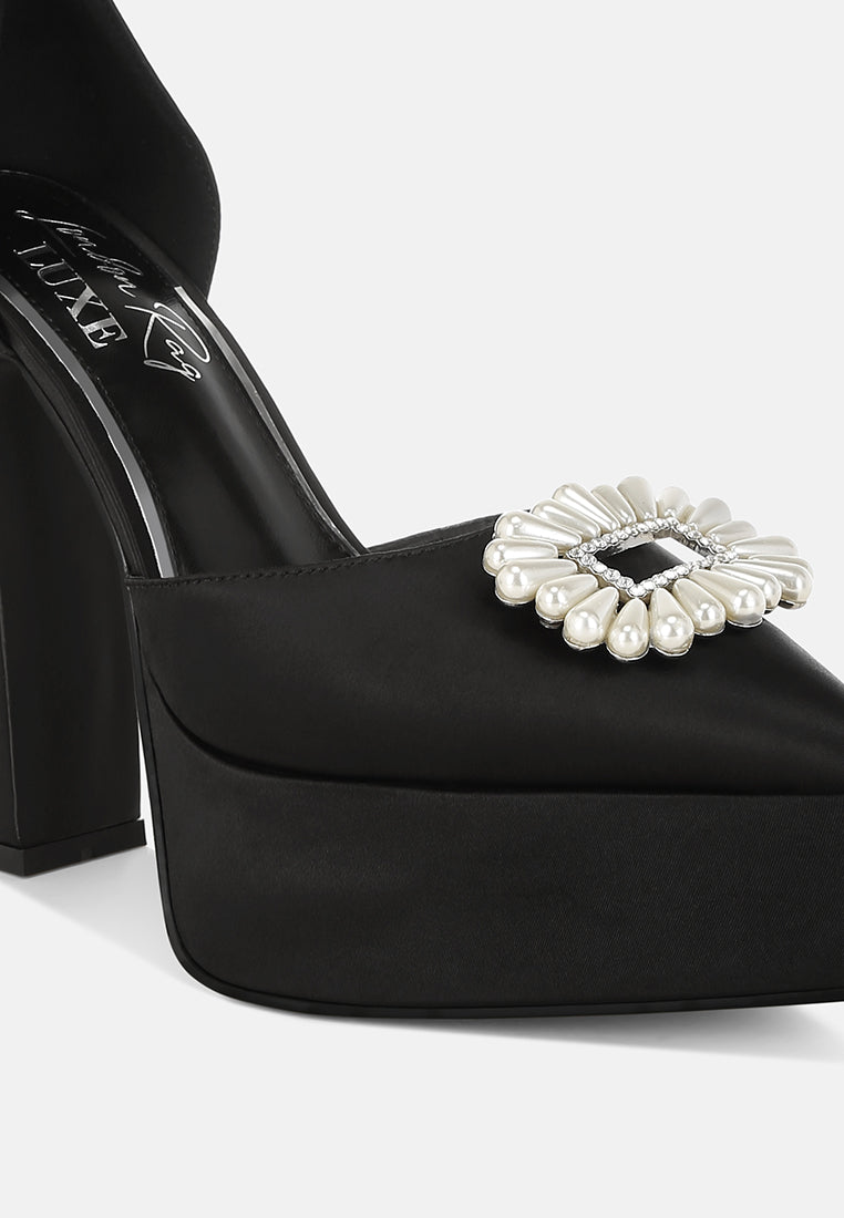 Maeissa Pearls Brooch Detail Platform Block Heel Sandals