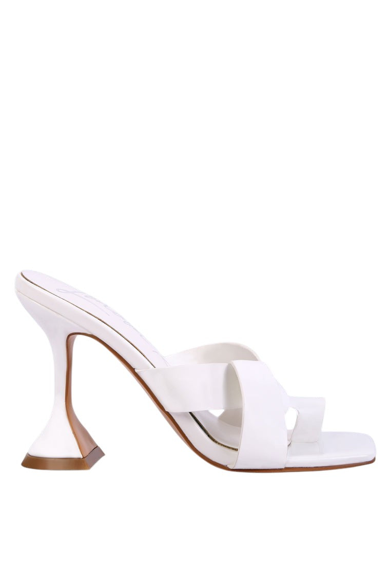 Snatched Intertwined Toe Ring Heeled Sandals