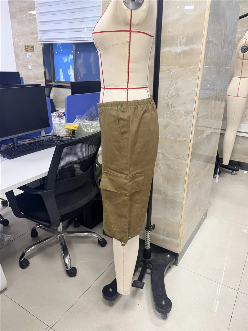 VacationGrabs Women's Knee Length Cargo Shorts Elastic Drawstring Waist Loose Fit Bermuda Capris with Pockets Casual Streetwear Summer