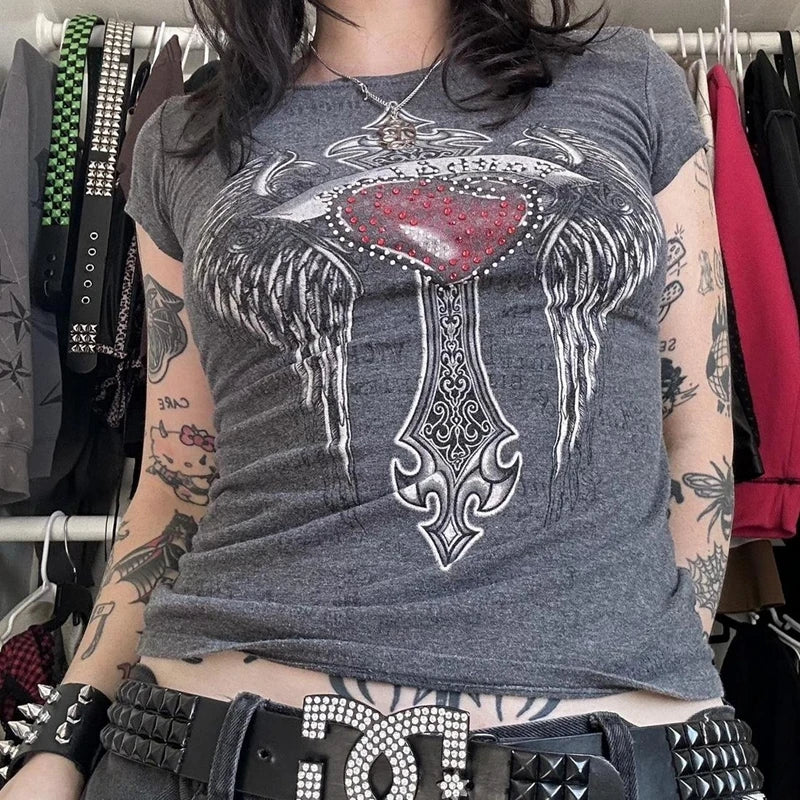Camiseta gótica con estampado de calavera para mujer