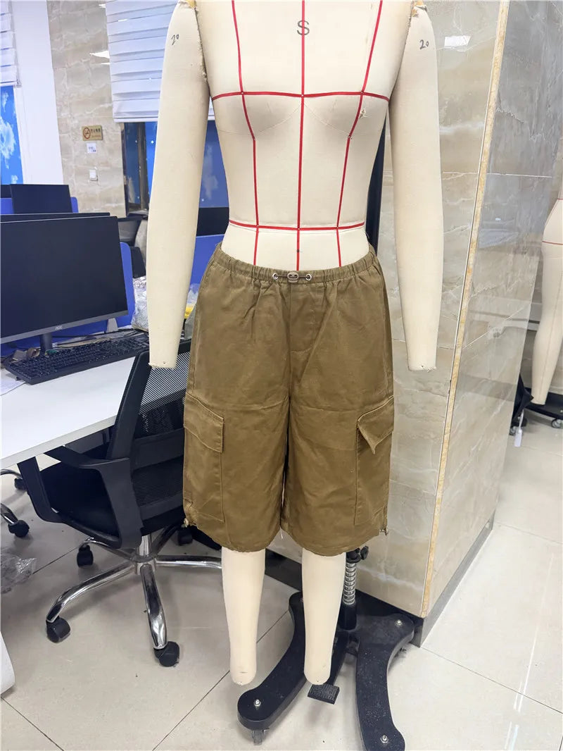 VacationGrabs Women's Knee Length Cargo Shorts Elastic Drawstring Waist Loose Fit Bermuda Capris with Pockets Casual Streetwear Summer
