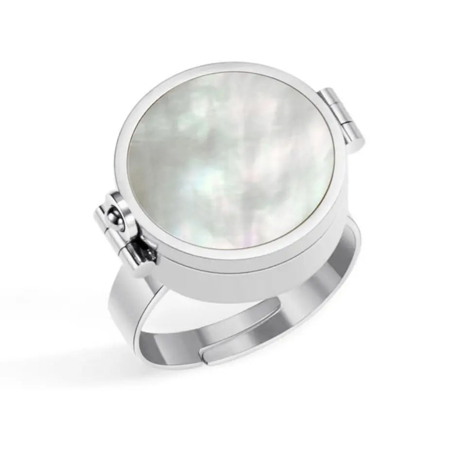 Unique Hidden Lipstick Stainless Steel Open Ring for Women 18K Waterproof Lip Balm Holder Ring Party Daily Jewelry Creative Gift
