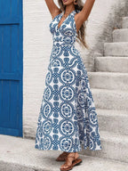 Trendsi women's patterned blue and white maxi dress, perfect for beach outings