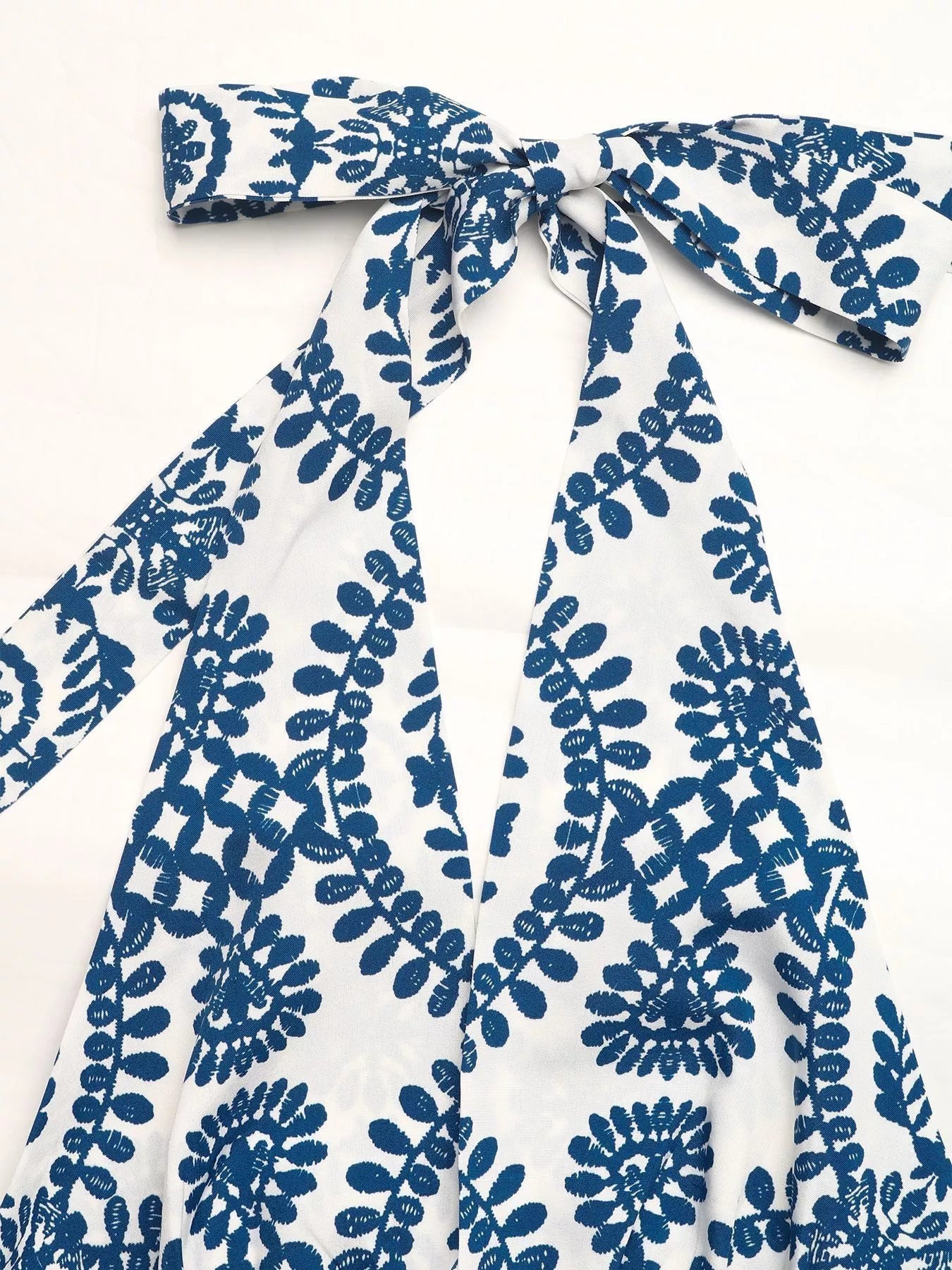 Women's white floral print maxi dress, lightweight fabric for summer outings