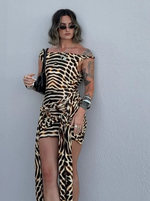 Women's animal print bodycon dress, perfect for summer outings