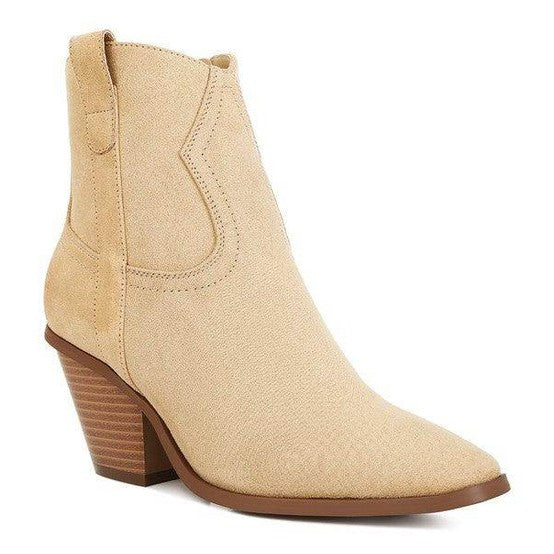 Rag Company ankle length western boots in beige with a stylish pointed toe and stacked heel