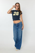 Women's baggy jeans in blue denim, perfect for casual wear