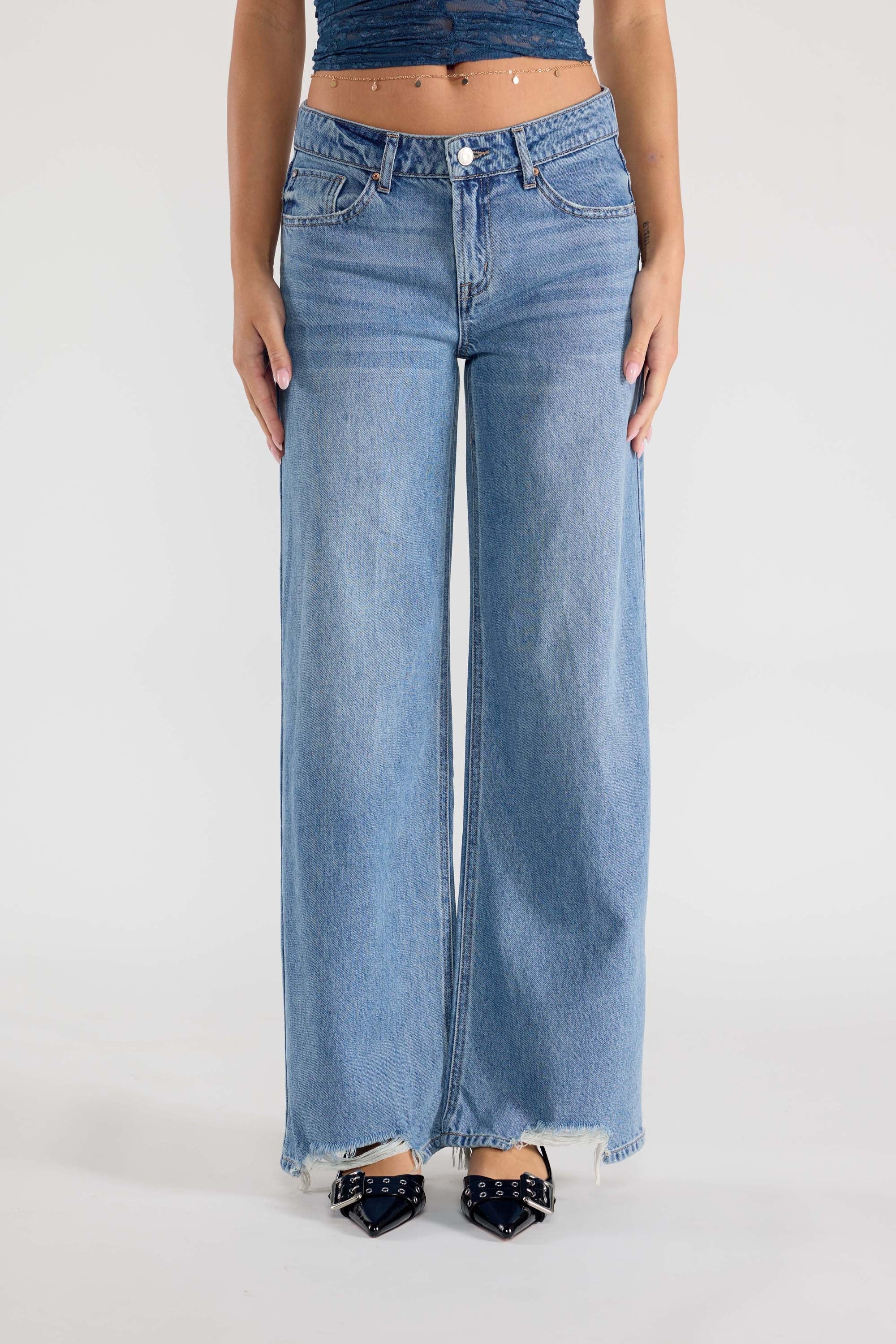 Women's light blue baggy jeans, soft denim, casual wear