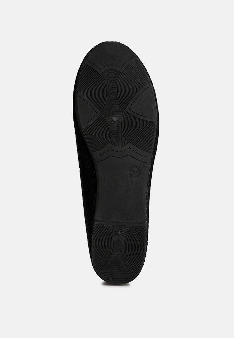 Women's black ballet flats, comfortable and stylish for everyday wear