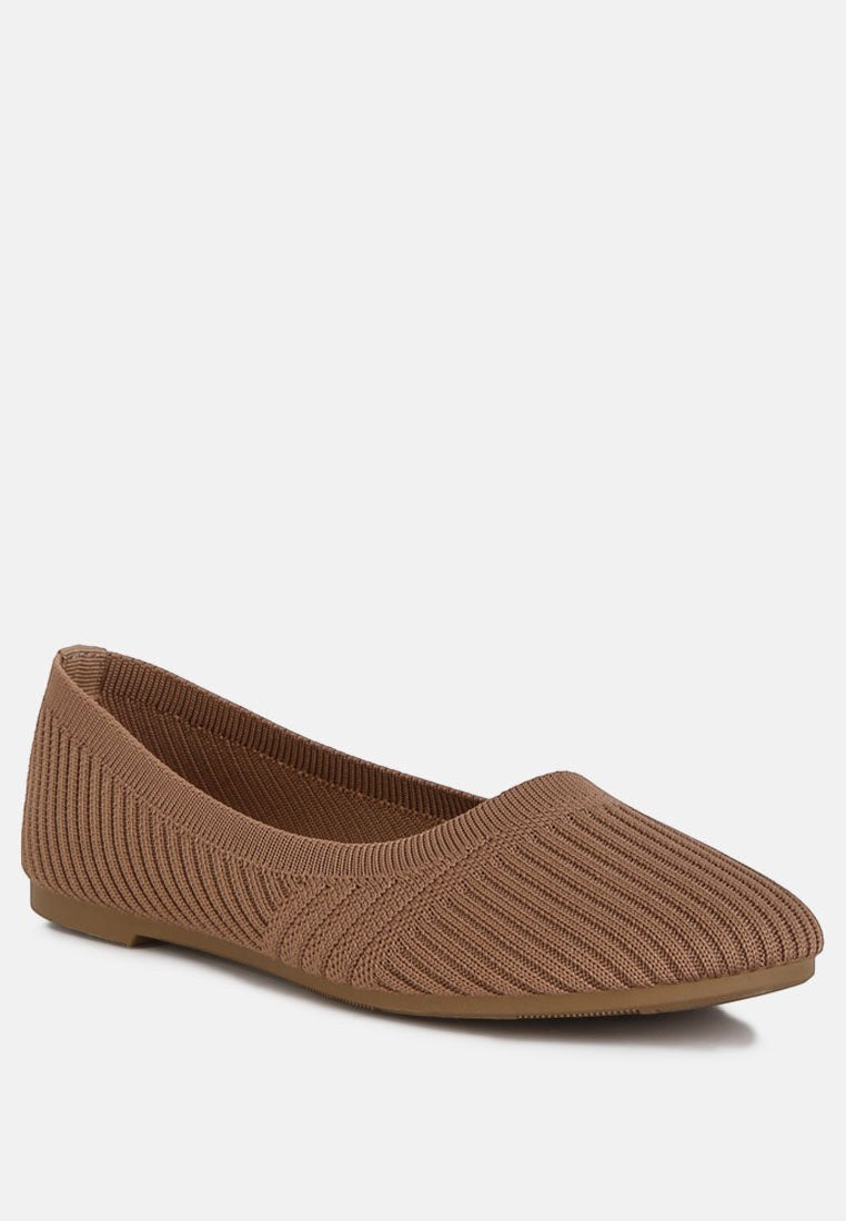 Women's knitted brown ballet flats for everyday casual wear