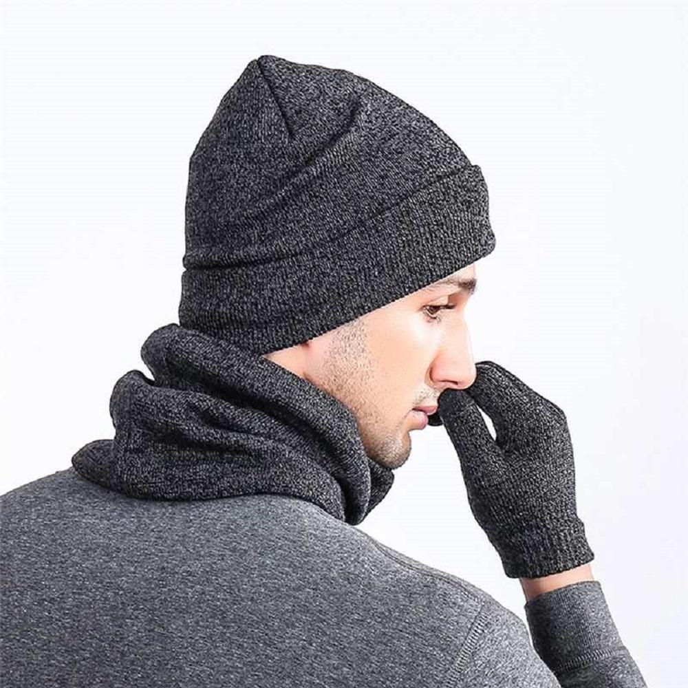 Men's gray beanie and hat set, knit material for warmth