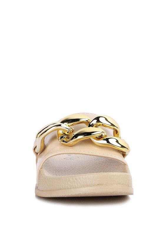 Rag Company stylish vacation sandals for women with beige sole and large gold chain detail