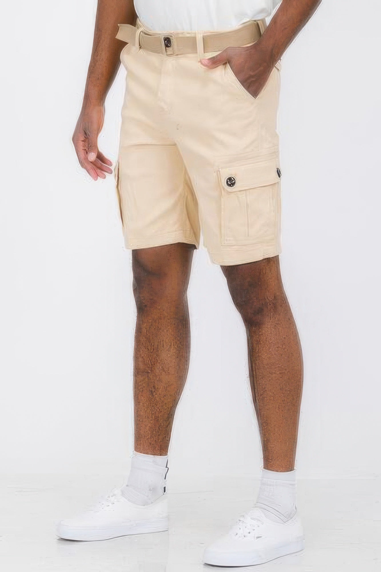 Belted summer shorts for men in beige with cargo pockets and adjustable belt for comfort.