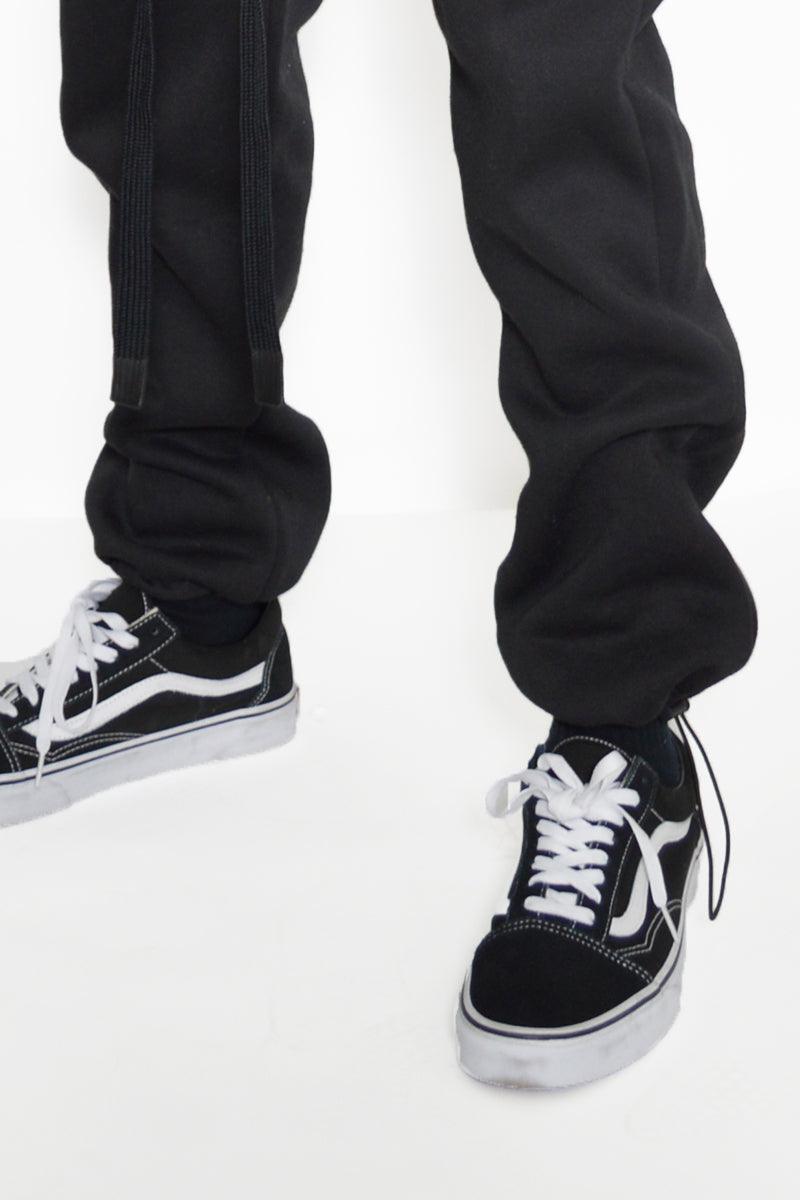 Men's Activewear Black Tshirt Ankle Toggle Sweatpants Set