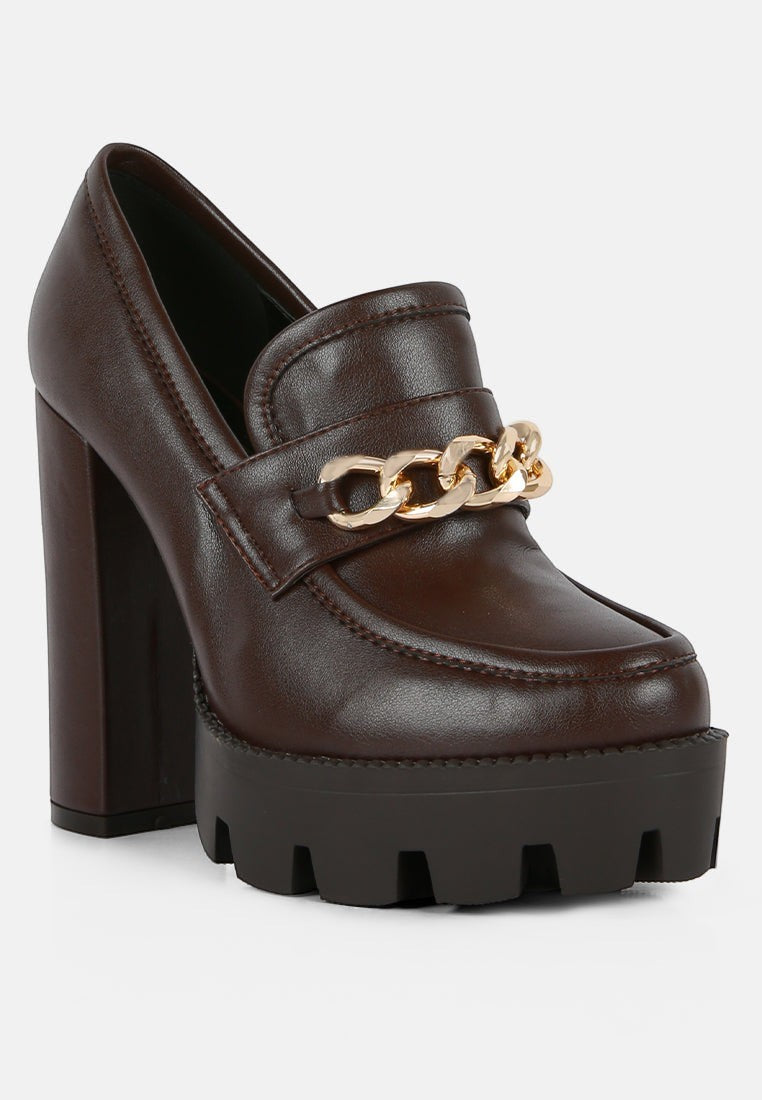 Women's brown block heel heels with trendy chain detail for stylish wear
