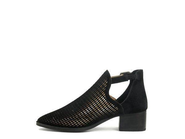 Black Rag Company block heeled sandals for summer with a stylish open weave design