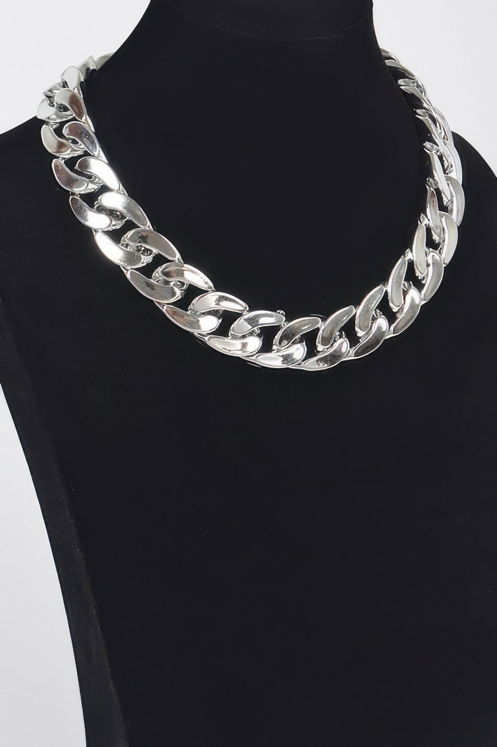 Bold statement chain necklace in shiny silver finish, ideal for adding flair to any outfit