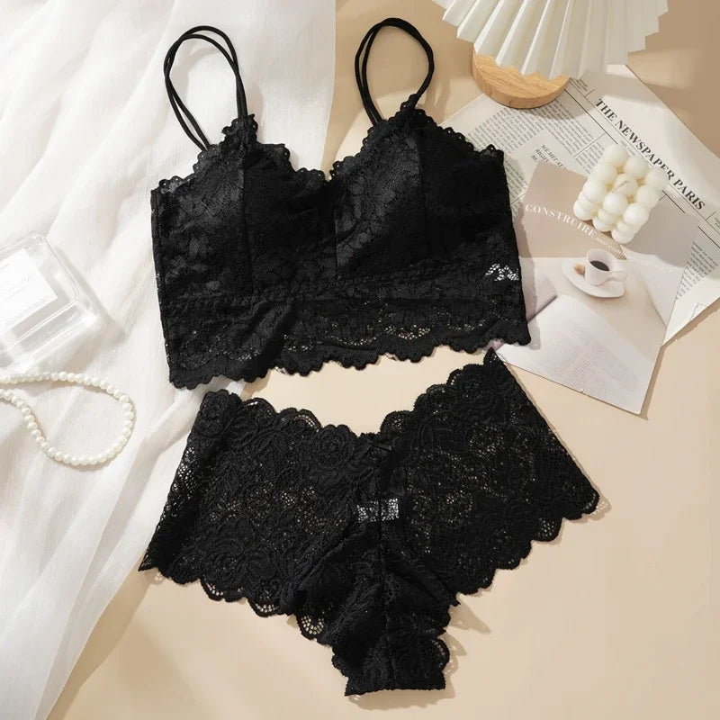 Black two-piece lace underwear for travel, stylish and comfortable