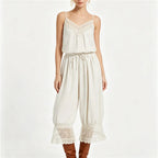 Elegant cream cami with lace for stylish summer outfits