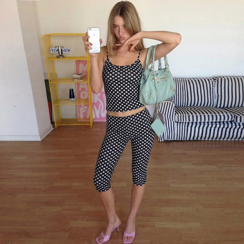 Women's polka dot capri dress pants outfit, casual summer wear