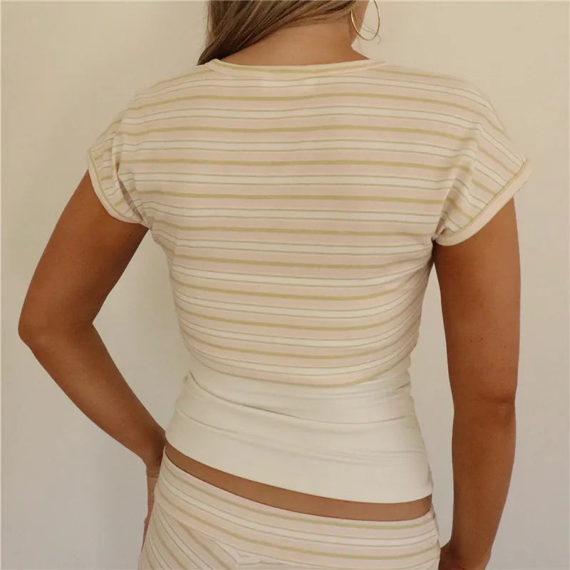 Women's striped cropped cardigan in soft cotton for casual wear