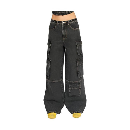 Emory Park casual cargo jeans in black with oversized pockets and wide-leg fit for a trendy, relaxed style