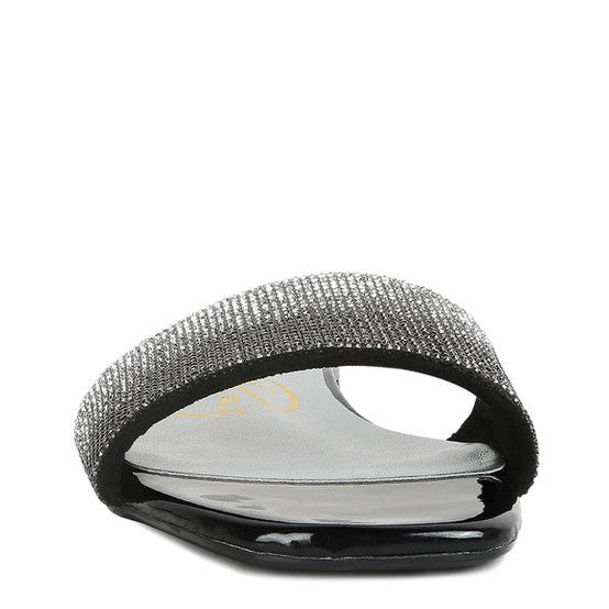 Stylish casual chic rhinestone slides with a sparkling strap for trendy summer footwear