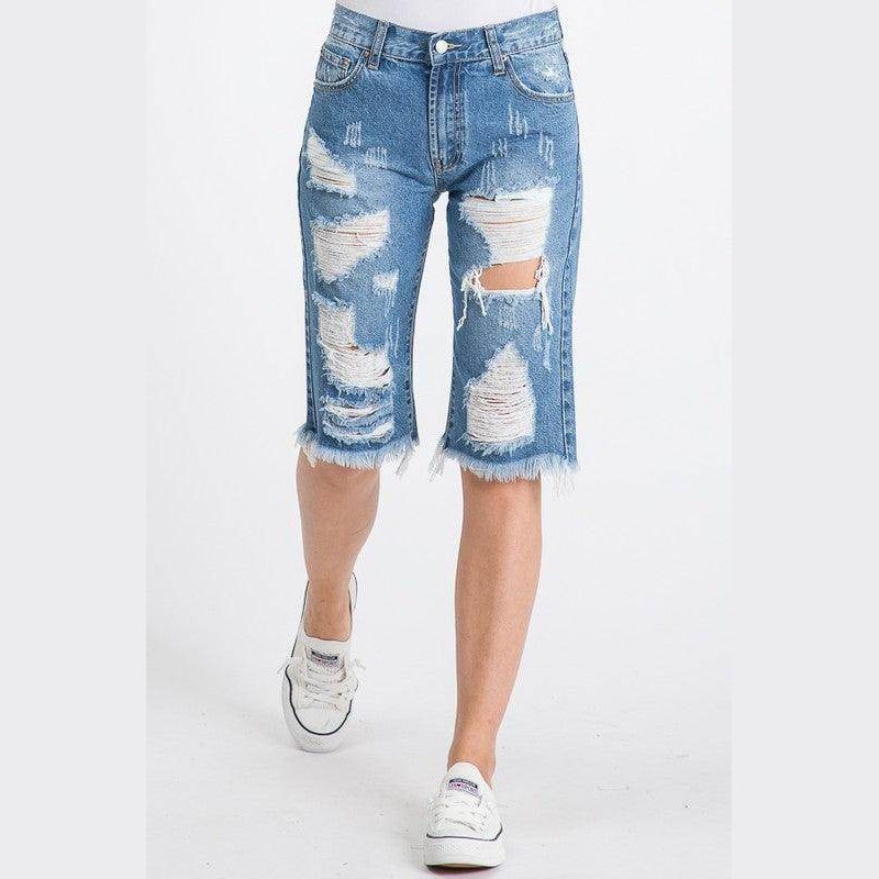 LITZ LA casual denim bermuda shorts with distressed detailing and frayed hem for a trendy look
