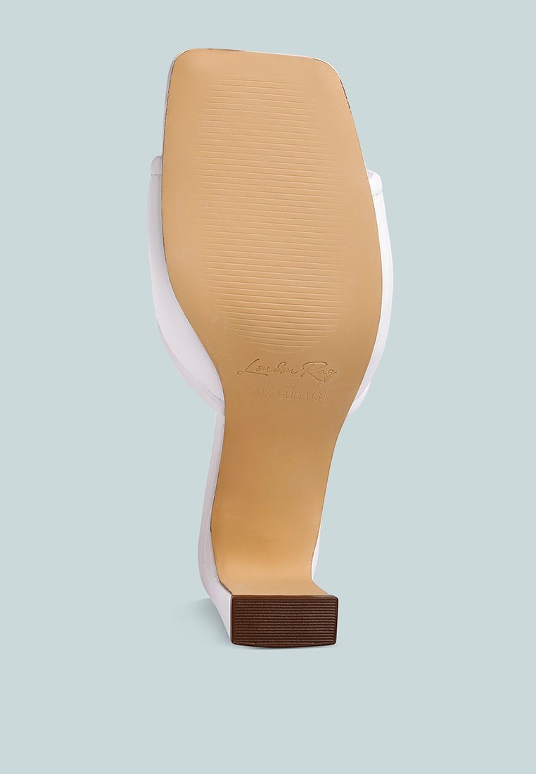 Sandales italiennes matelassées à talons blocs Celine