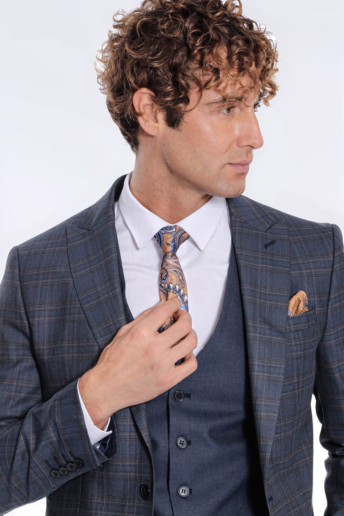 Checked Slim Fit Navy Blue Men Suit by Wessi – detail view