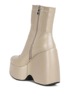 Rag Company chunky heel fashion boots in beige with a stylish zip for trendy outfits