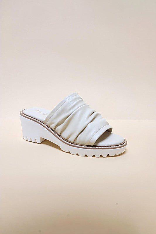 Let’s See Style white chunky heel slip-on sandals with ruched strap and textured sole