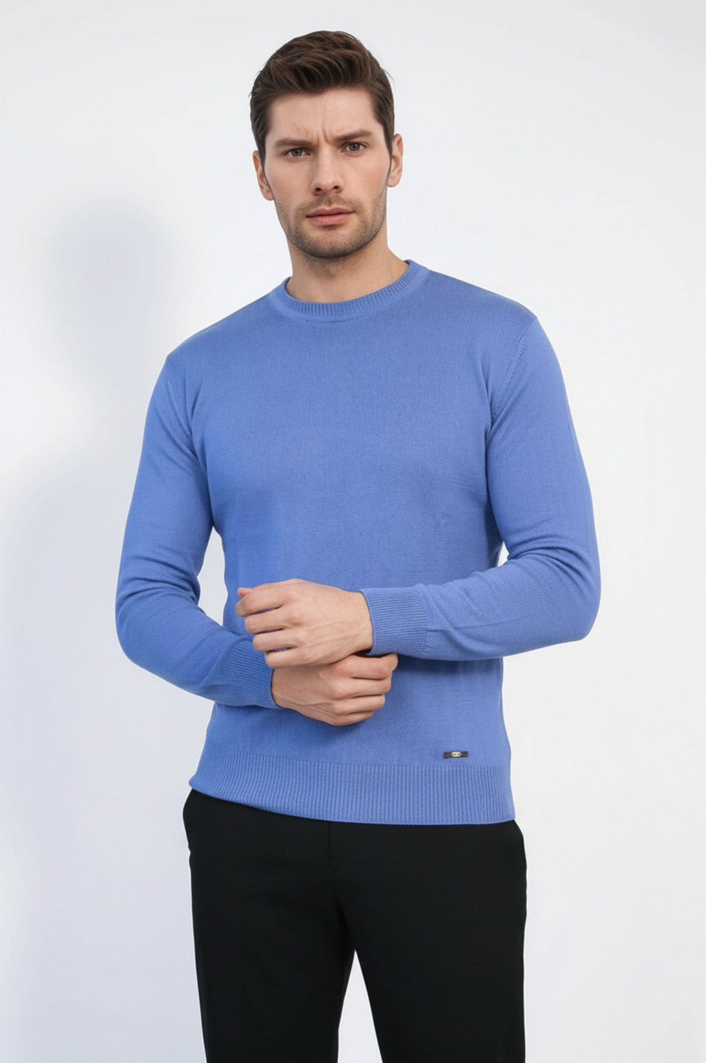 Circle Neck Blue Knitwear by Wessi – front view