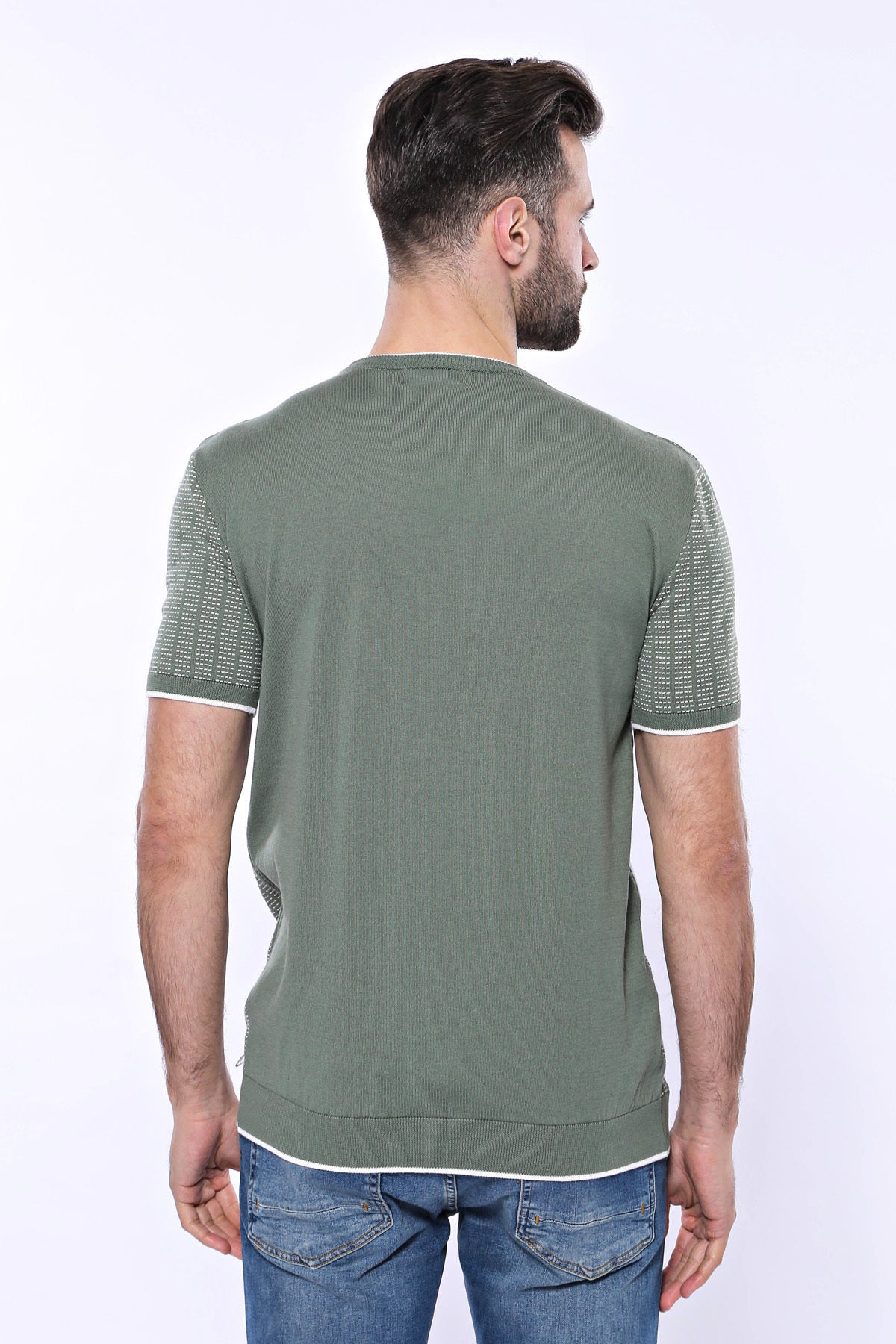 Circle Neck Patterned Green Knitted T-Shirt – close up view
