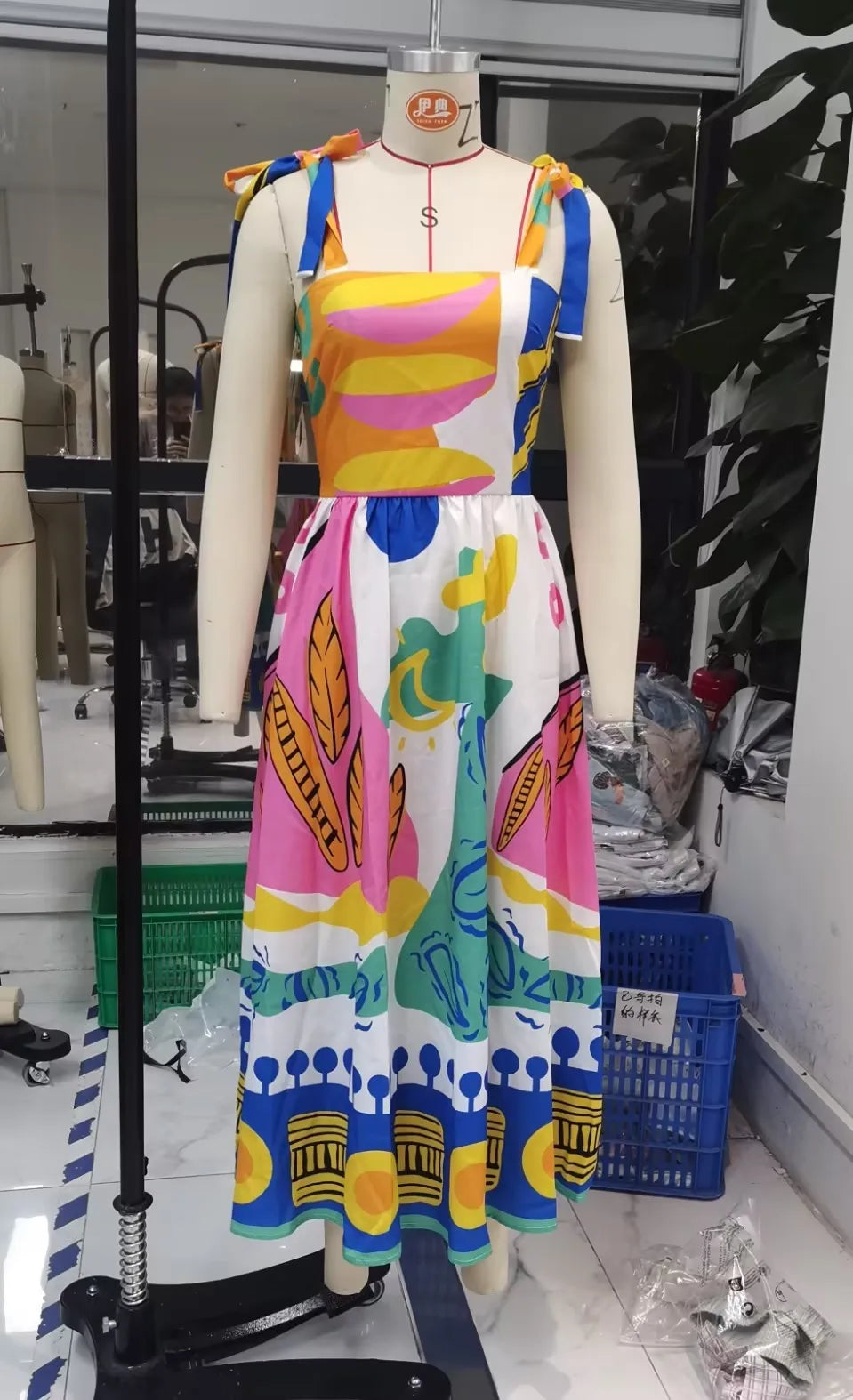 Women's colorful patterned and maxi dress, perfect for summer outings
